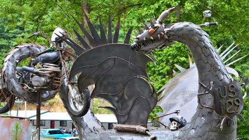 Dragon shaped metal artwork for sale in Deals Gap