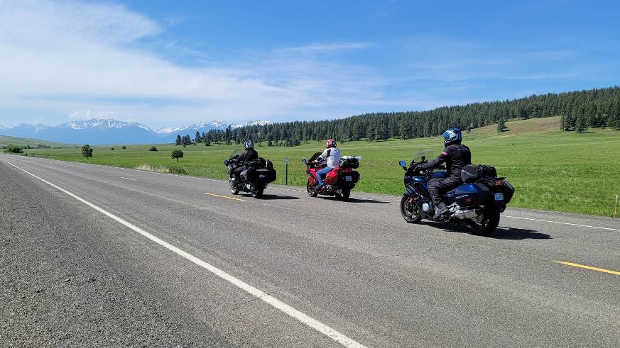 Open road in Oregon