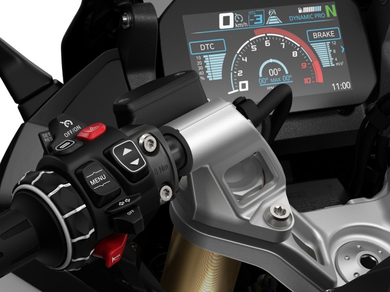 2026 R 1300 RS TFT instrument panel