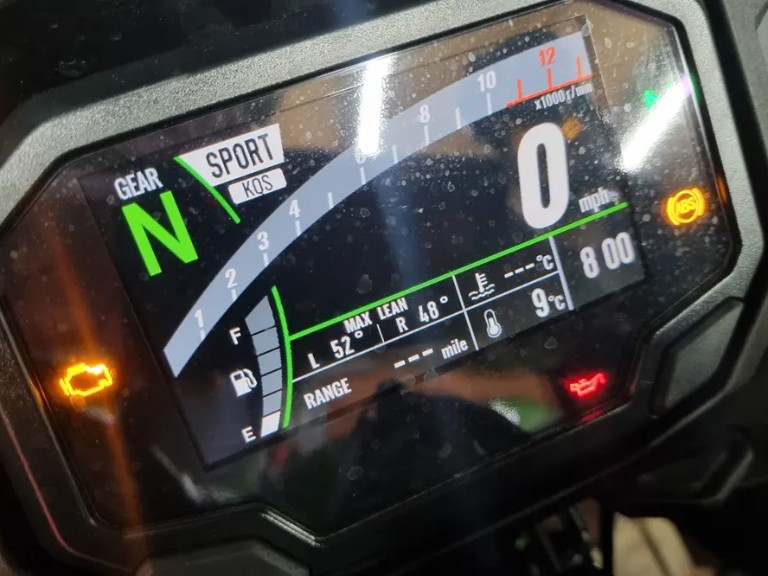 Ninja instrument panel showing 52 degree lean angle
