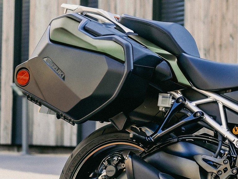 The GX+ standard color-matched and key-matched side case