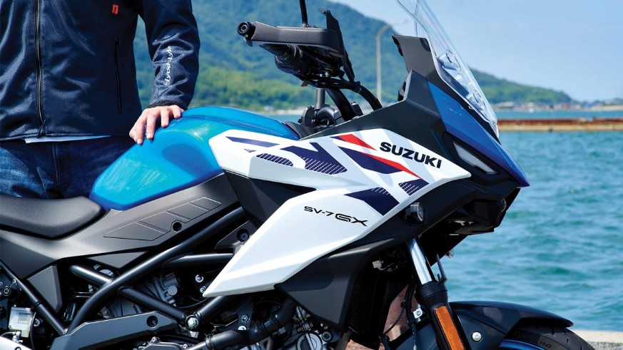 SV-7GX fairing graphics