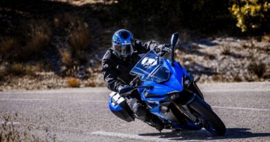 Suzuki GSX-S1000GT+ leaned into a corner