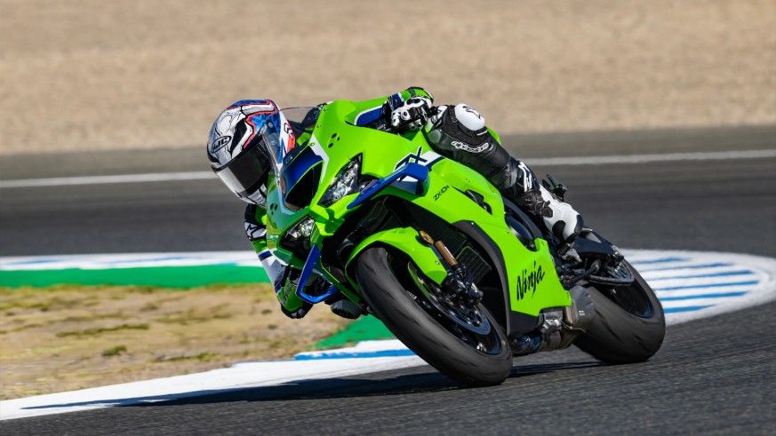 Ninja ZX-10R on track