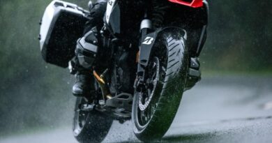 Bridgestone BATTLAX Adventure A42 on the road